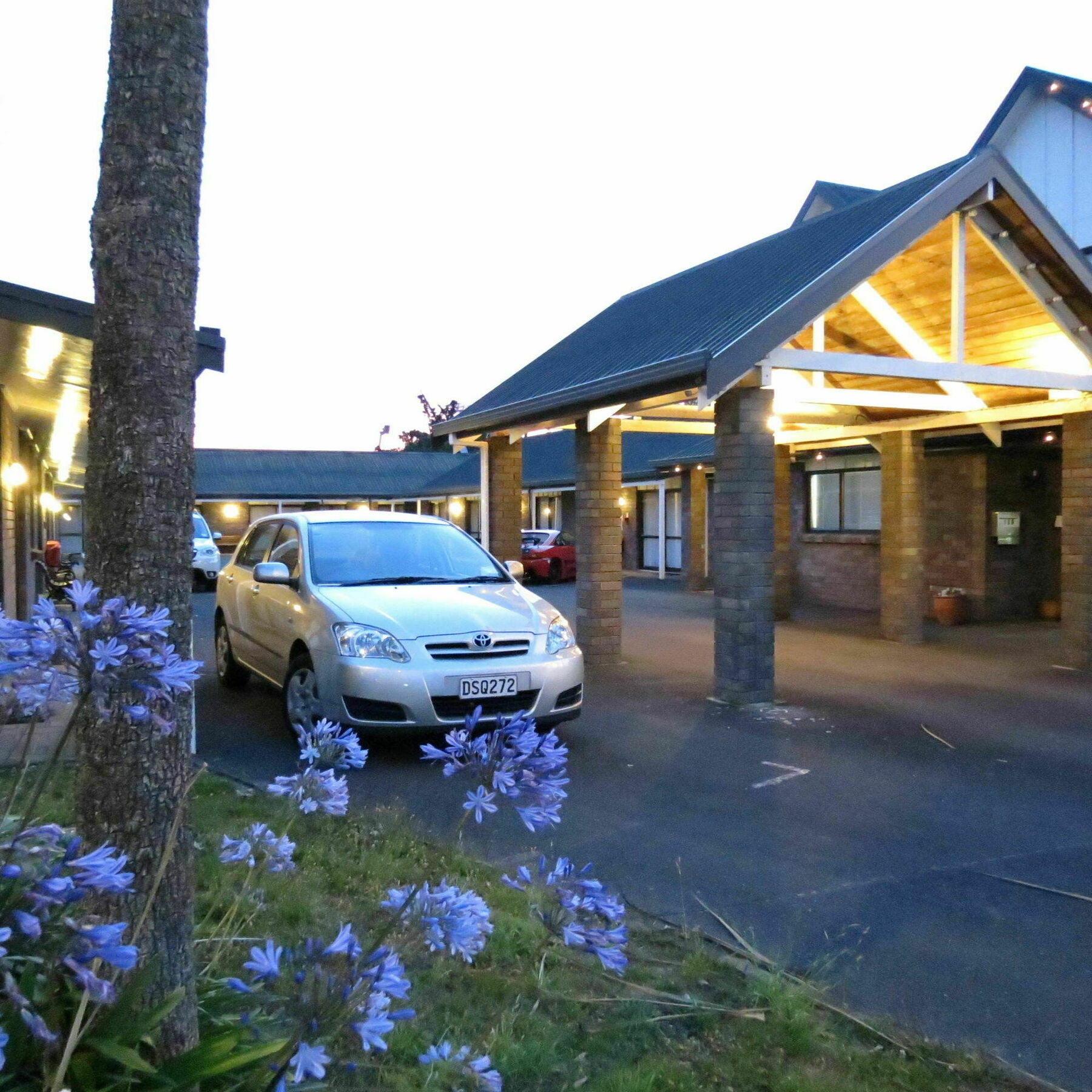 Mill Lodge Hamilton Exterior photo